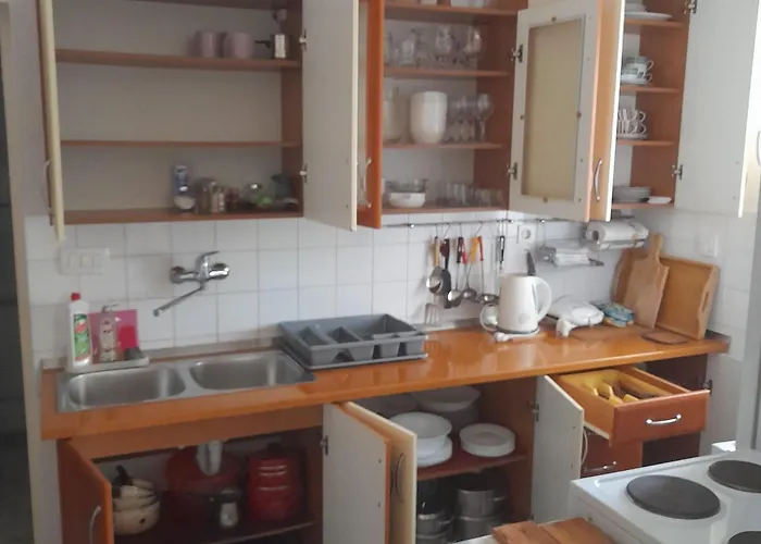 Robinson Luce * Milna (Brac)