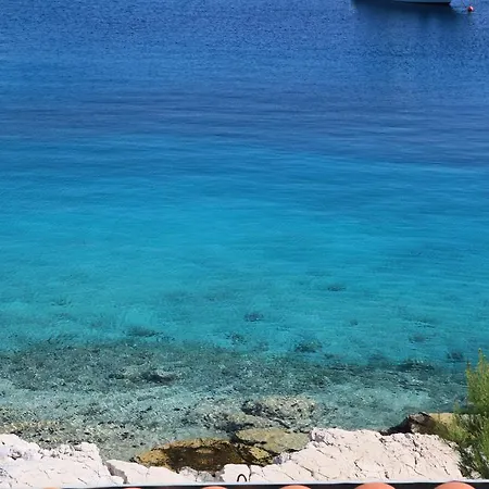 Robinson Luce Apartamento Milna (Brac)