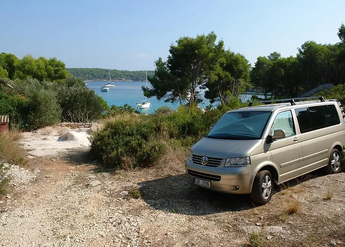 Robinson Luce * Milna (Brac)