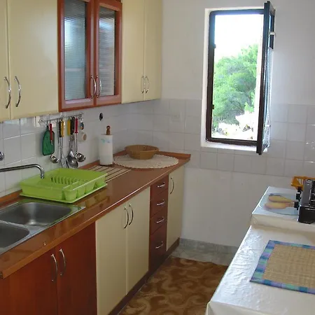 Apartament Robinson Luce Milna (Brac)